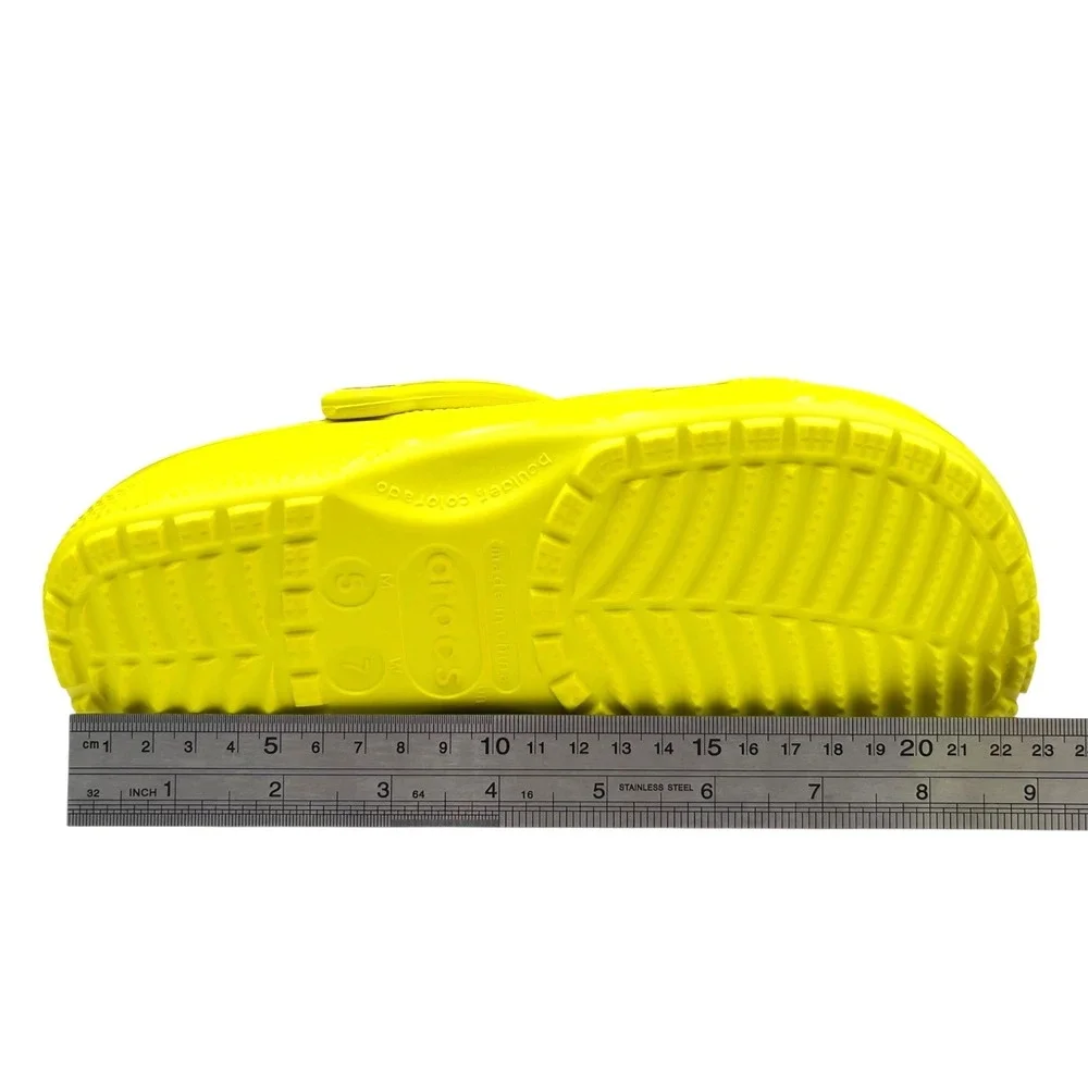 Crocs Mens Classic Slip-on Clogs Size 5 Neon Yellow Glossy Flexible Comfort‎